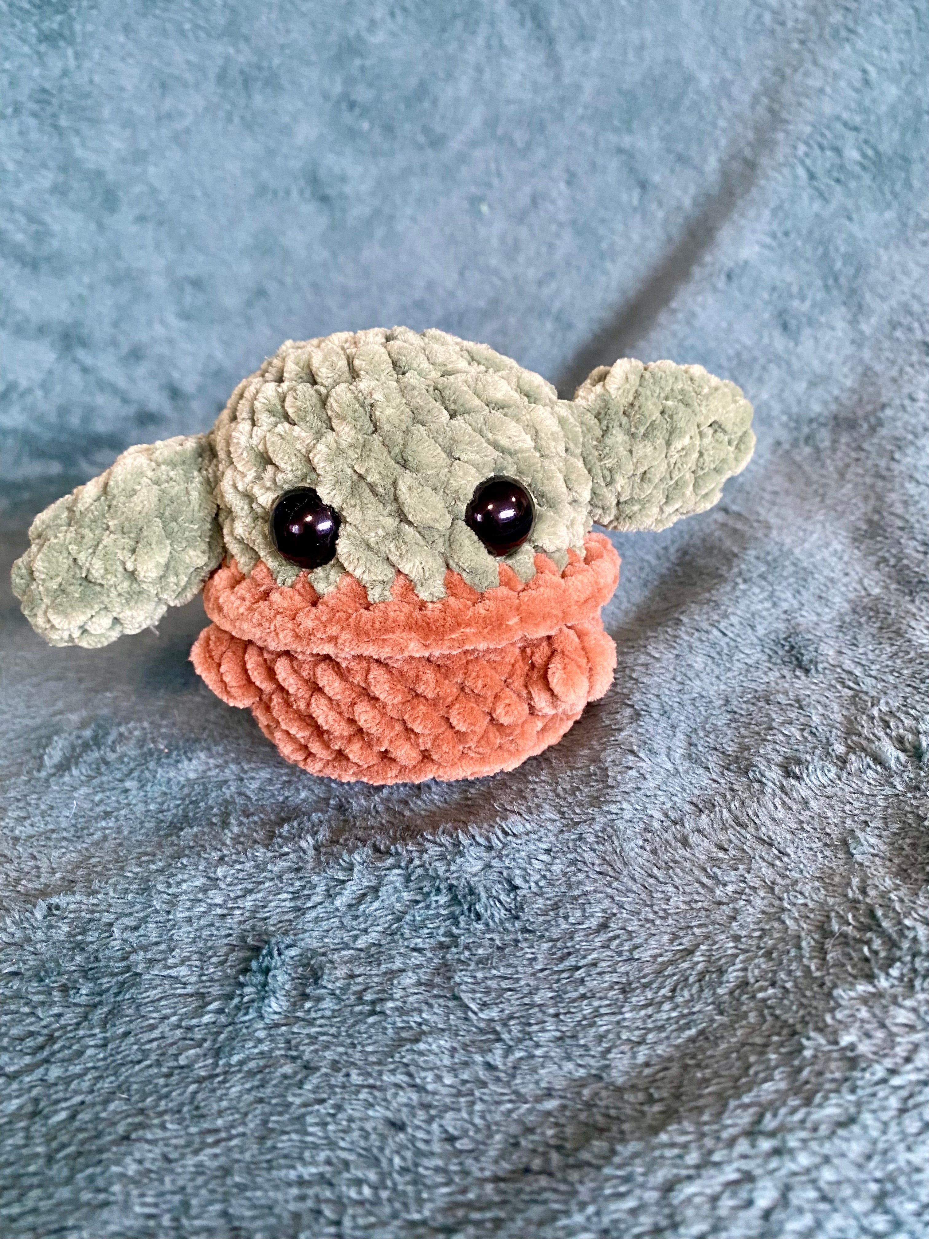 mini baby yoda